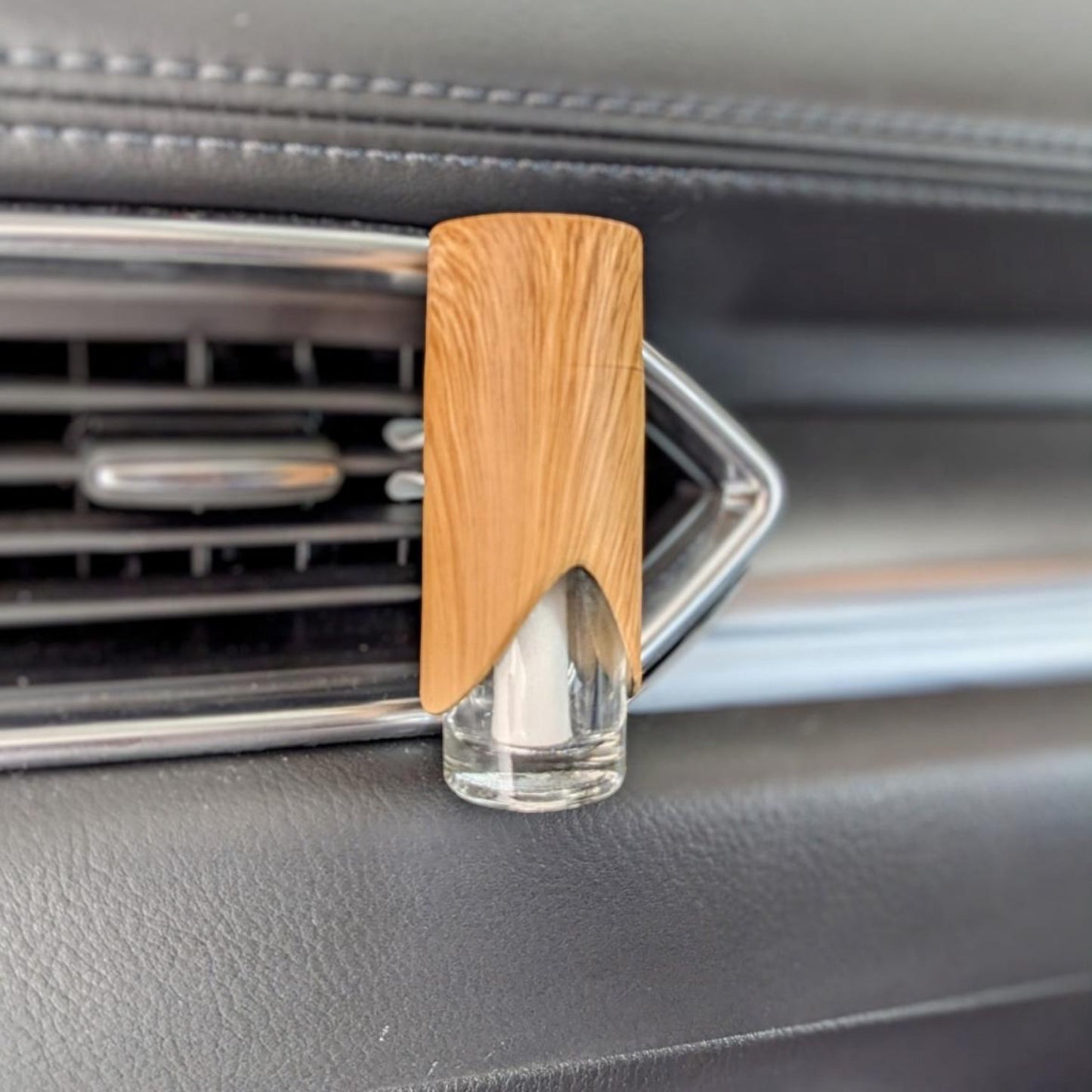 Clip-on Car Diffuser - fragrance Refill ONLY